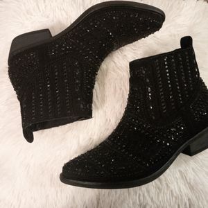 NWOT Black Ankle Boot